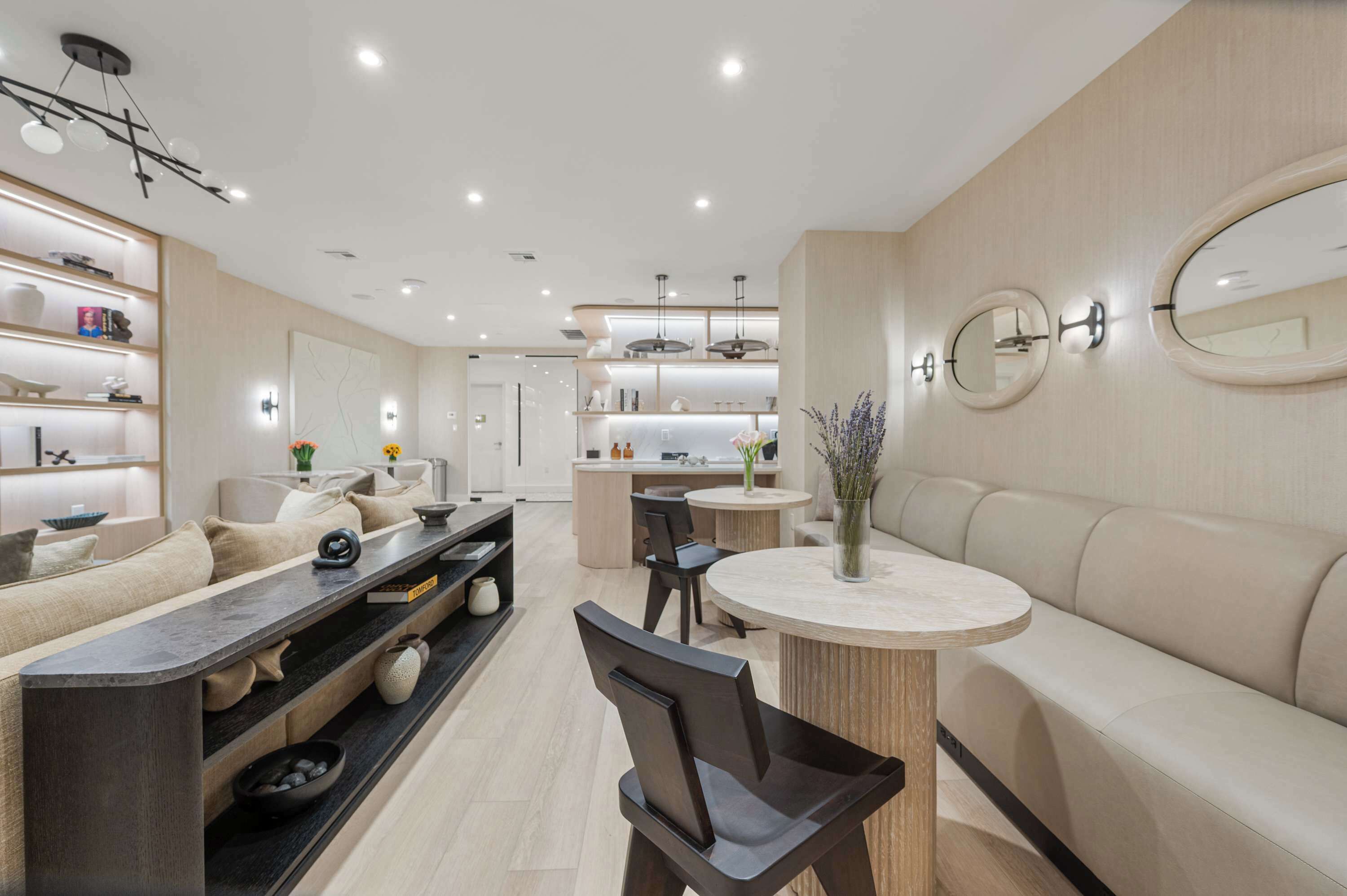 17john: Signature King Studio Apartment - Red Hook, NY