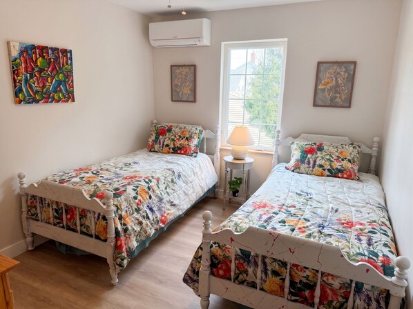 4 Schlafzimmer, Bügeleisen/Bügelbrett, Internetzugang, Bettwäsche