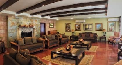 Luxury ground apartment