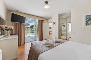 5 bedrooms, free WiFi, bed sheets - Villa Golf View | 5 bedrooms | Pinhal Golf Course | Vilamoura (Vilamoura)