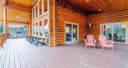Tranquil River Front Log Cabin Retreat