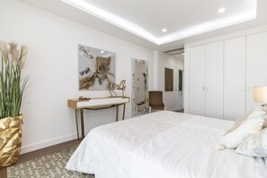 4 Schlafzimmer, Bügeleisen/Bügelbrett, kostenloses WLAN, Bettwäsche