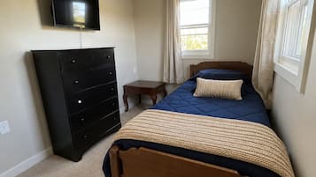 3 chambres, bureau, Wi-Fi gratuit, draps fournis