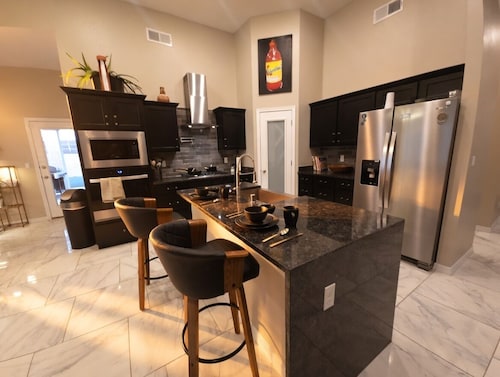Abstract Oasis Loft