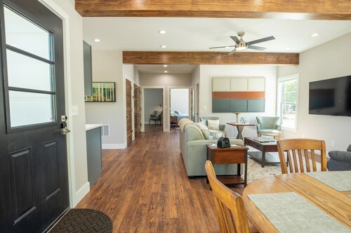 Perfect new construction apartment centrally located in Troy.