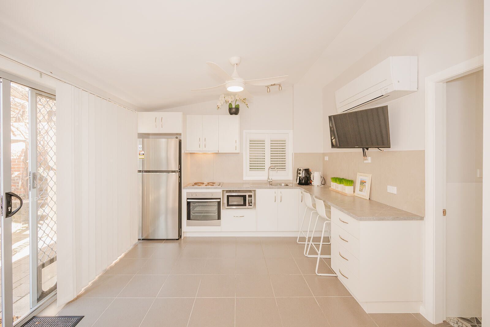 Classic Cottage, 4 Bedrooms, Kitchen | Private kitchen