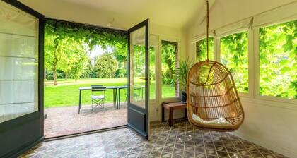 Charmant cottage normand avec grand jardin, abrité du vent et à 10' de la mer