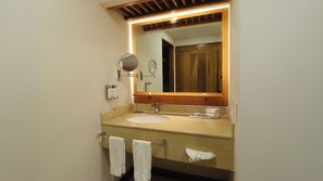 Bathroom - Tiser Hotel (Irapuato)