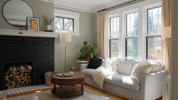 Smart TV, fireplace, offices