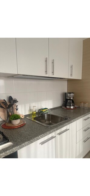 Fridge, oven, stovetop, toaster - Vrbo Property (Santa Maria)