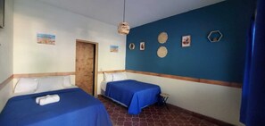 Habitación básica doble, patio | Wifi gratis 