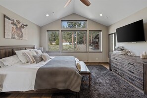 Room - 7 bedroom Luxury by the Lake (South Lake Tahoe)