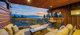 7 bedroom Luxury by the Lake