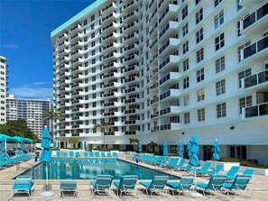 Pool - Elegant 1BR Oceanfront Retreat Sleeps 6 (Hollywood)