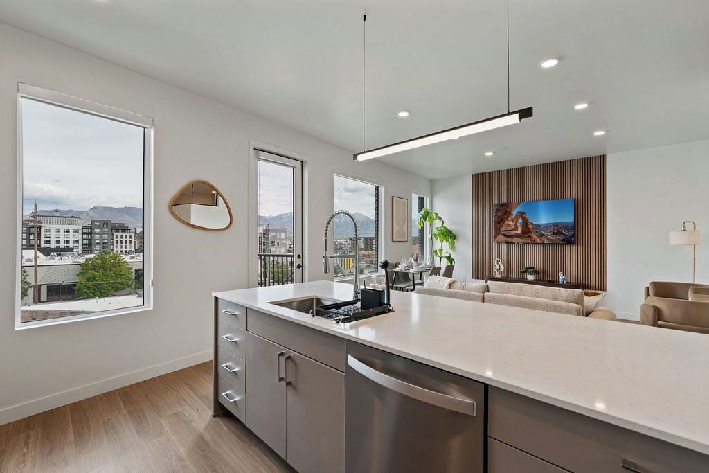 Apartment, 2 Bedrooms, Kitchen, Park View | Interior