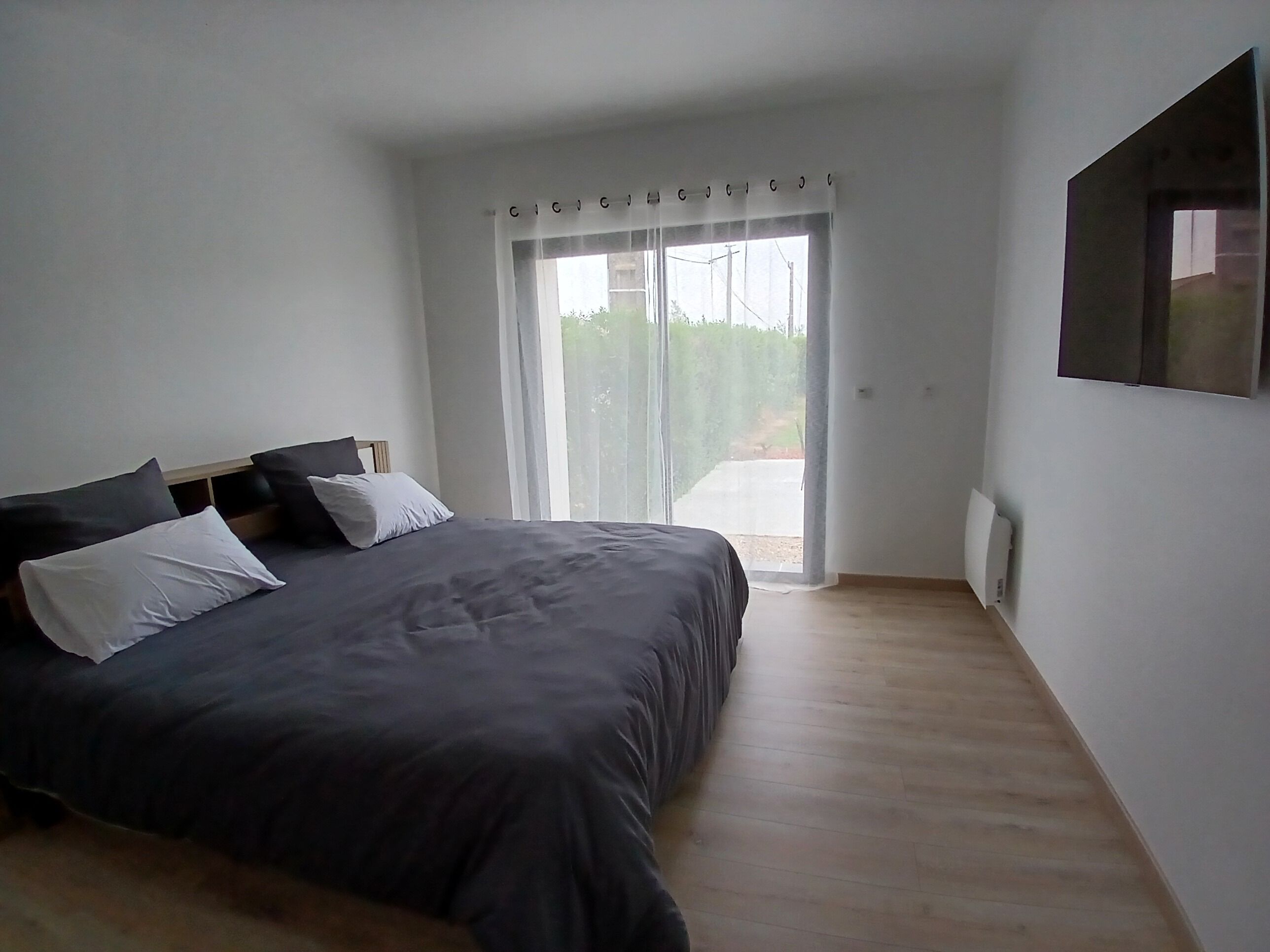 3 bedrooms, WiFi, bed sheets