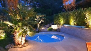 Beheizter Pool