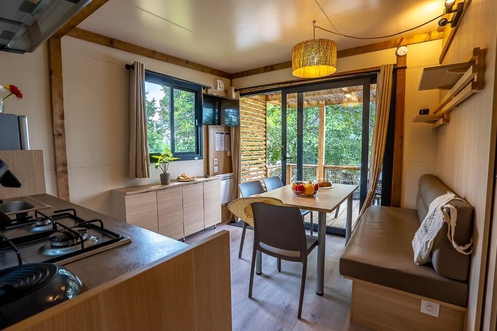 Chalet superior, 2 habitaciones, vistas al lago | Interior