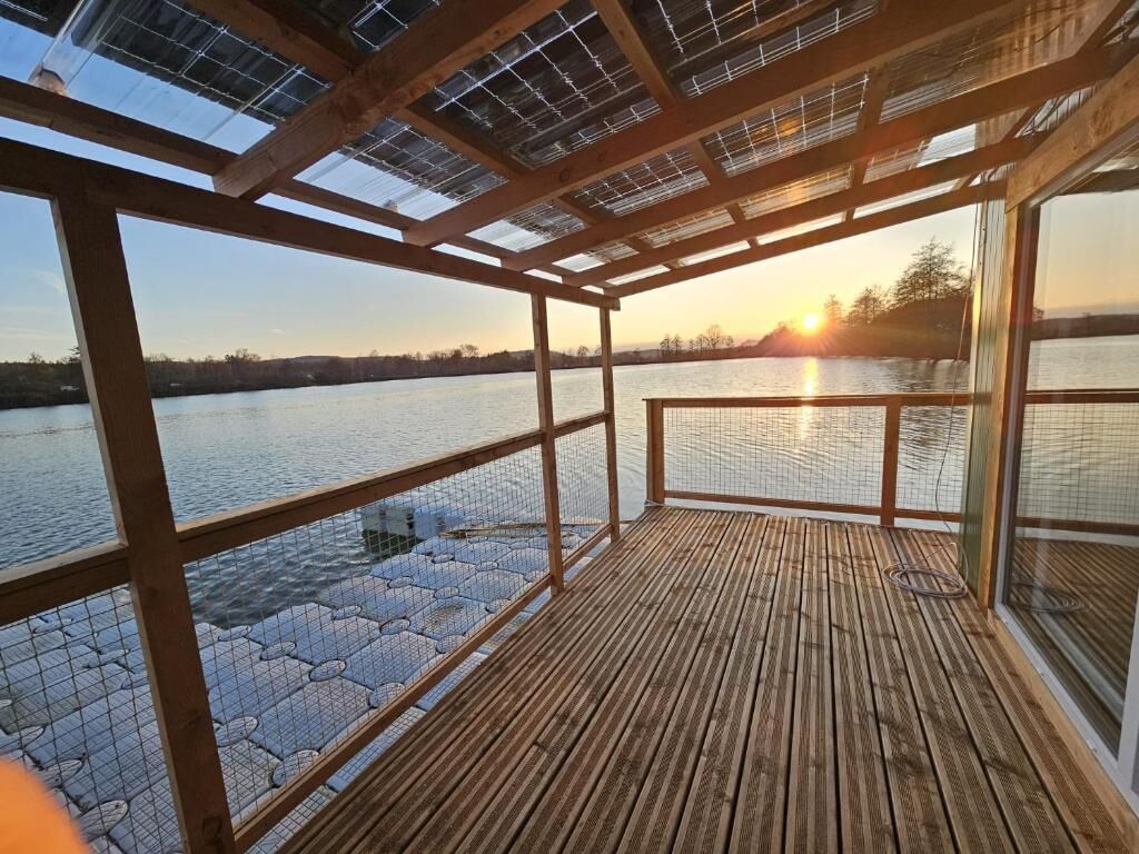 Superior Chalet, 2 Bedrooms, Overwater | Property grounds