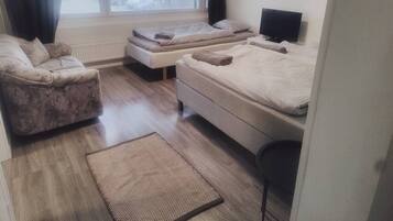 WiFi, bed sheets
