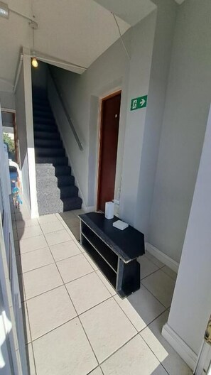 Single Room | Interior