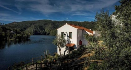 D.Nuno Álvares Pereira House - balcony and river view