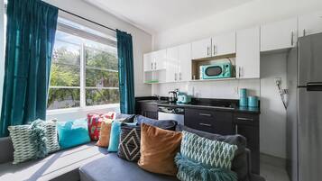 Classic Apartment, 2 Bedrooms, Kitchen (Self check-in) | Private kitchen