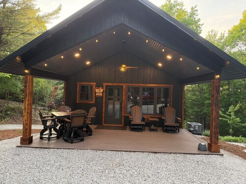 New Build 2-bedroom 2-bath cabin on 2 acres -sleeps 8 near Silverlake Sand Dunes