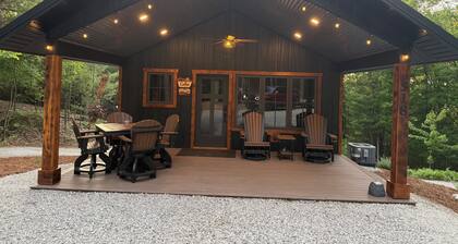 New Build 2-bedroom 2-bath cabin on 2 acres -sleeps 8 near Silverlake Sand Dunes