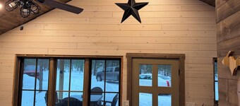 New Build 2-bedroom 2-bath cabin on 2 acres -sleeps 8 near Silverlake Sand Dunes