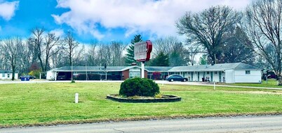 Flora Motel