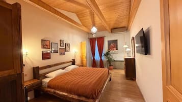 4 dormitorios, tabla de planchar con plancha, Internet y ropa de cama