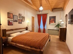 4 chambres, fer et planche à repasser, accès Internet, draps fournis