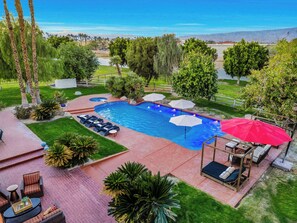 Piscine extérieure, piscine chauffée