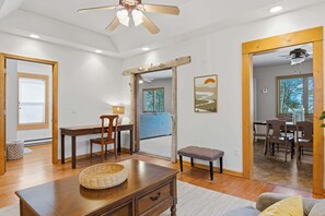 TV, offices - Cottage Near Torch Lake | Downtown Alden (Alden)