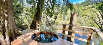 Burke Bay A-Frame Retreat w/Cedar Hot Tub - 15 Minutes to Seattle Ferry