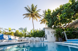 Piscine extérieure