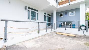 Appartement Standard, vue piscine | Terrasse/Patio
