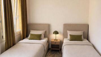 1 dormitorio, tabla de planchar con plancha, wifi gratis y ropa de cama