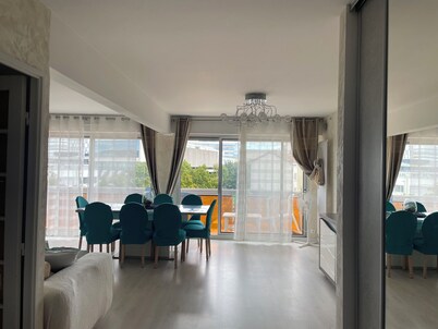 Air-conditioned 3-bedroom apartment DIJON, 5 minutes from the Palais des Congres and the École greffes
