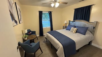 3 chambres, fer et planche à repasser, Wi-Fi, draps fournis