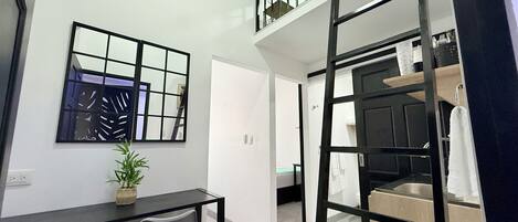 3 bedrooms, in-room safe, desk, iron/ironing board