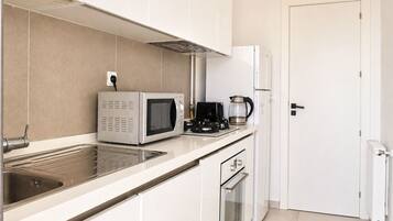 Apartment, 1 Bedroom, Smoking | Interior