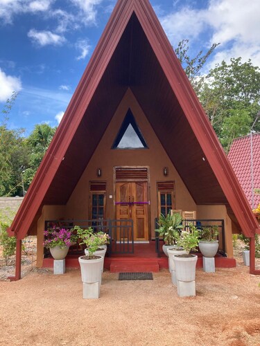 Jungle Eco Lodge & Safari 