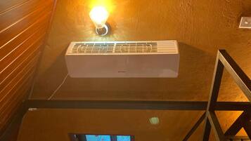 Deluxe Twin Room, Garden View | Air conditioning