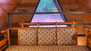 Deluxe-Zweibettzimmer, Gartenblick | Zimmerausstattung