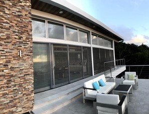 Terrace/patio - Glass House St. John (Cruz Bay)