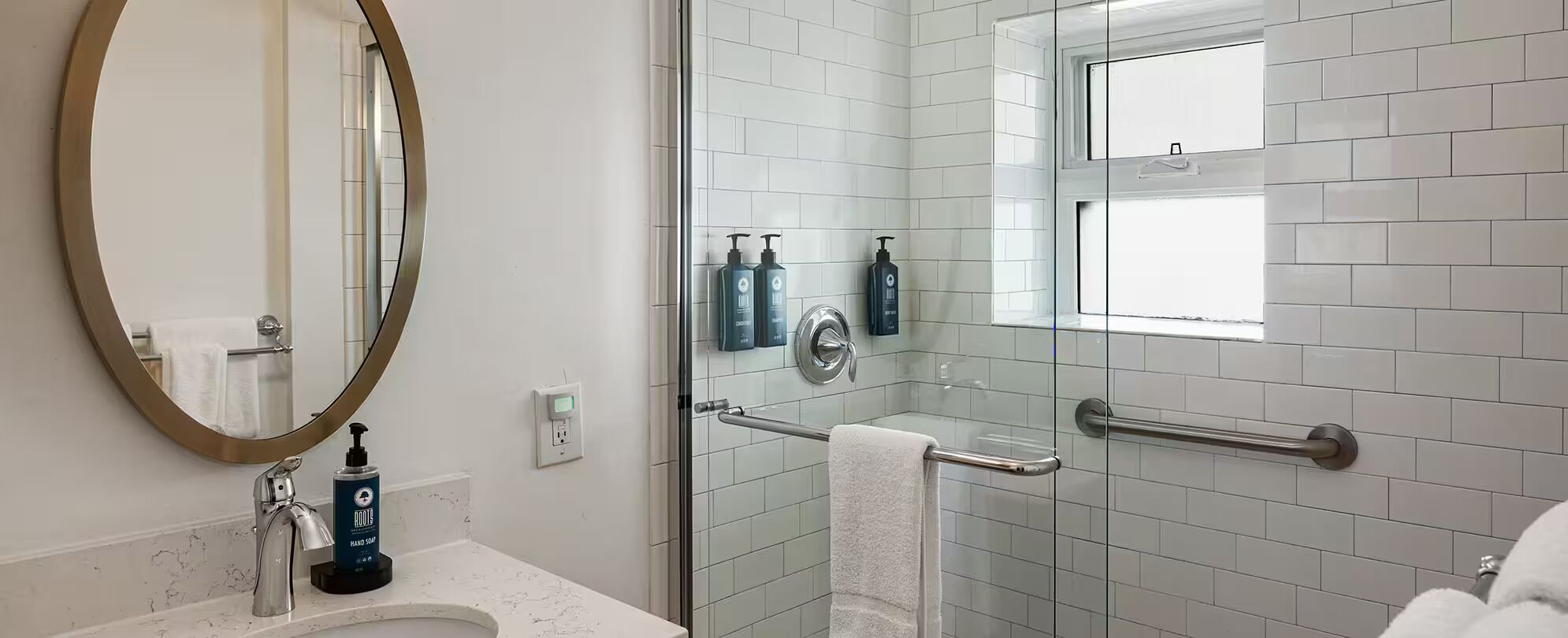 Shower, bidet, towels, soap