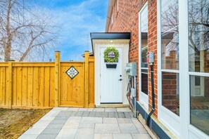 Exterior detail - The Kiwi — 2BR suite + kitchen, FIFA 2026 (Richmond Hill)