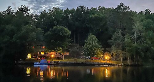 Hemlock Cabin Retreat + Cedar Guest Suite - 4BR